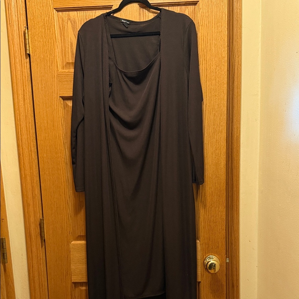 Boohoo Elegant Brown Long Sleeve Dress